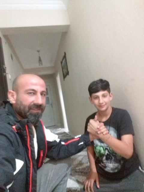 ÇATIDAN DÜŞEN BABA-OĞUL OLAYINDA ACI DETAY: 'BABAMI, AĞABEYİMİ GÖRDÜN MÜ' ÇATI'DA RÜZGARIN SAVURDUĞU BABA-OĞUL HAYATINI KAYBETMİŞTİ, GÖRGÜ TANIĞI O ANLARI ANLATTI