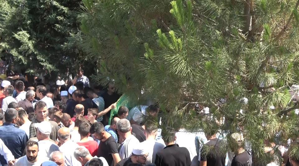 DÜĞÜN SONRASI HAYATLARINI KAYBEDEN GELİN VE DAMAT YAN YANA DEFNEDİLDİ