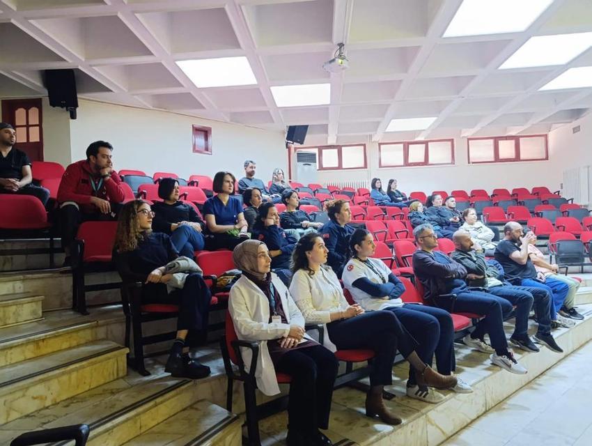Aydın Devlet Hastanesi'nde personele acil durum ve afet eğitimi verildi