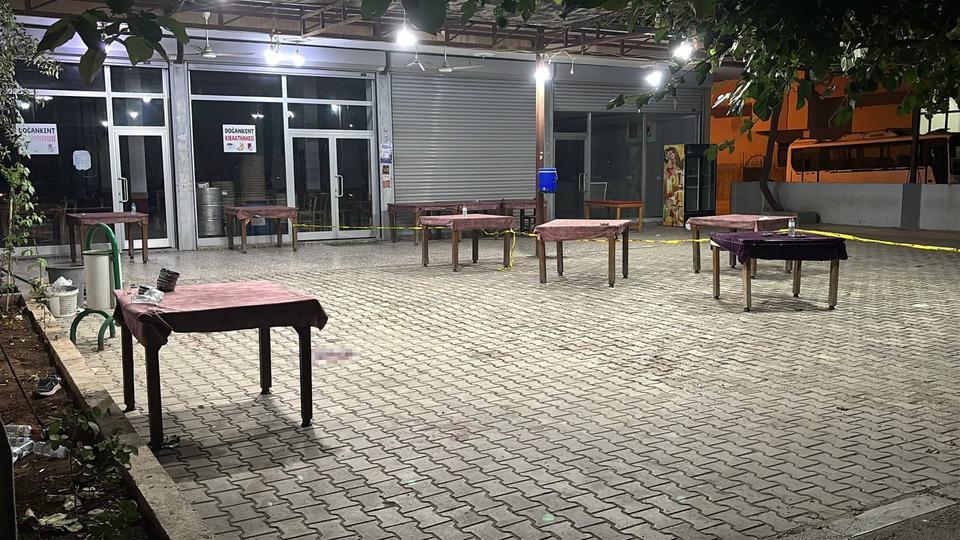 Kahvehanede silahlı çatışma: 1 ölü, 5 yaralı