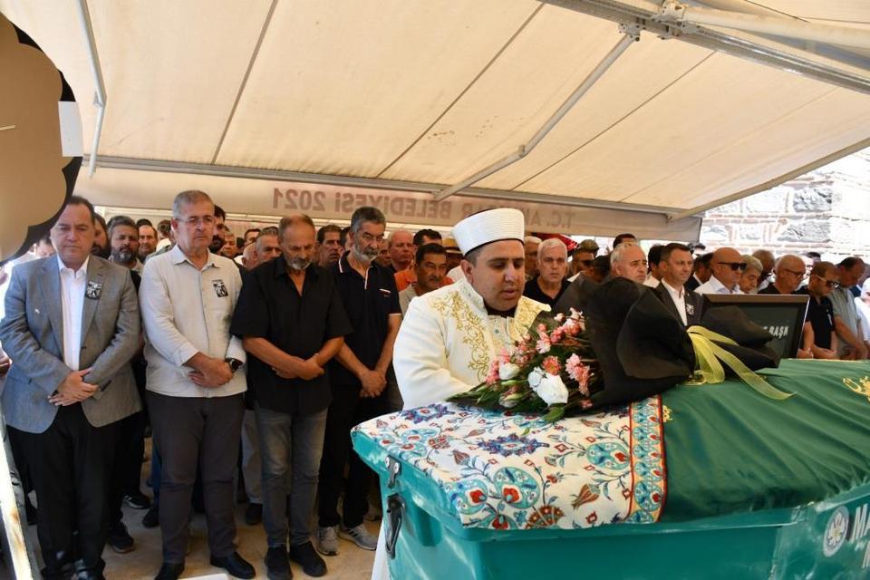 CHP'yi yasa boğan ölüm