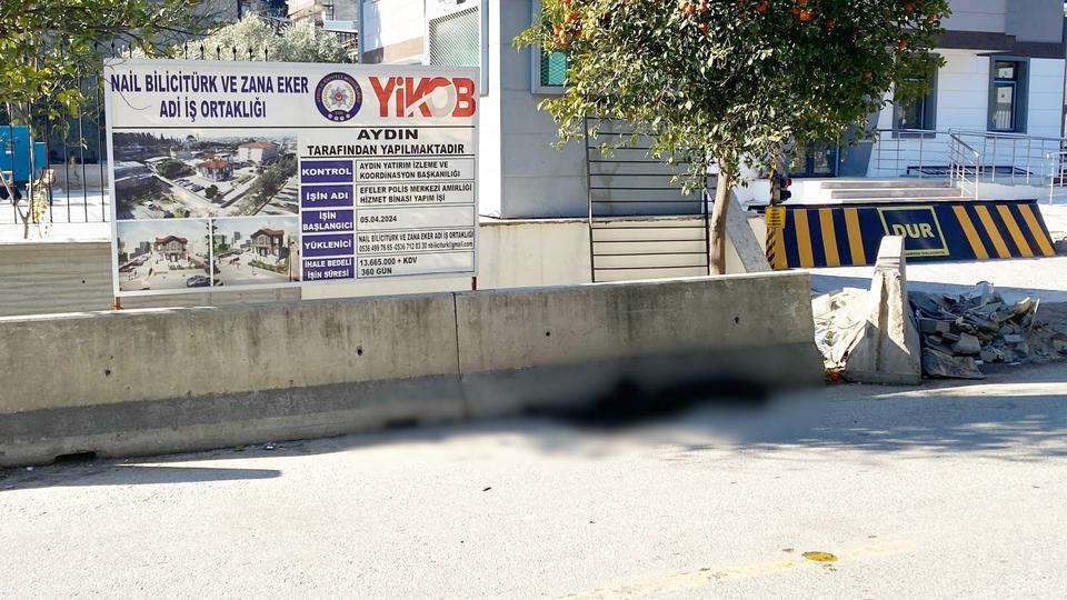 OTOMOBİLİN ÇARPTIĞI BİSİKLETLİ HAYATINI KAYBETTİ
