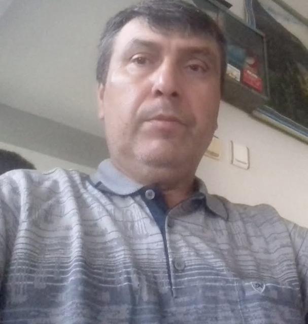 Devrilen traktörün altında kalan sürücü hayatını kaybetti