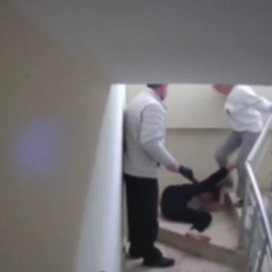 ENGELLİ EVLATLARINA DEHŞETİ YAŞATTILAR: ANNE VE BABA GÖZALTINDA GEBZE'DE ENGELLİ ÇOCUĞA ŞİDDET UYGULAYAN ANNE VE BABA GÖZALTINA ALINDI