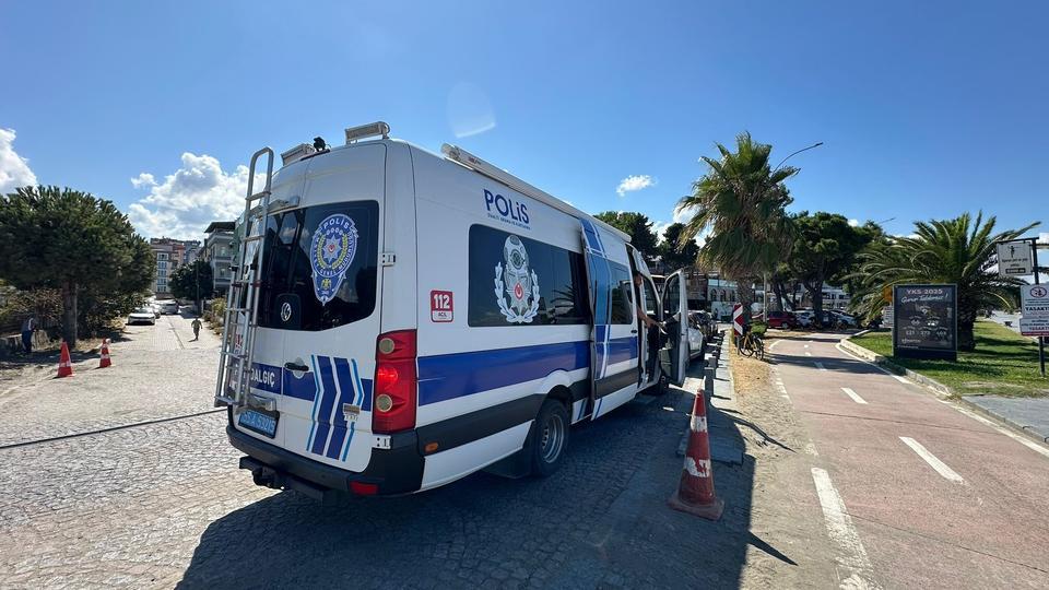 Anne ve oğlu boğulma tehlikesi geçirdi