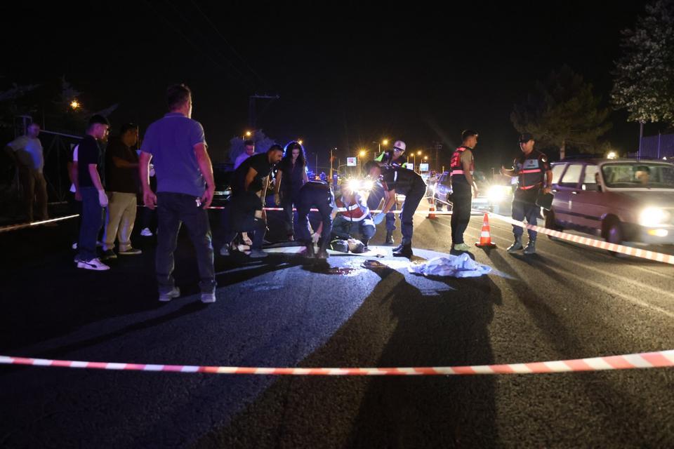 Otomobilin çarptığı yaya hayatını kaybetti
