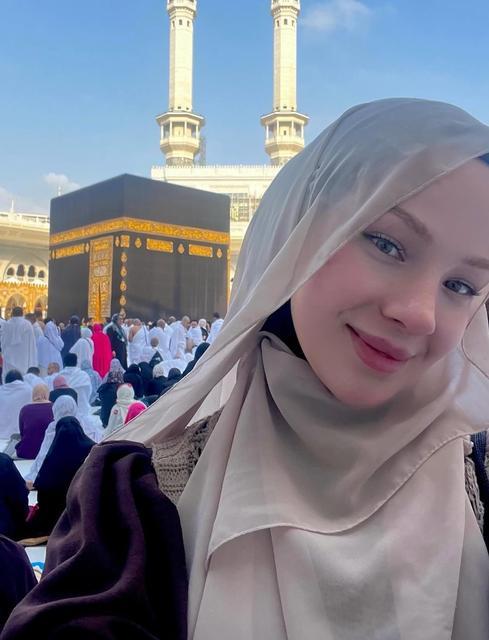 Kur'an-ı Kerim'i tersten okuduğu paylaşımlarla gündem olan Soydaş, rekor gelir elde etti