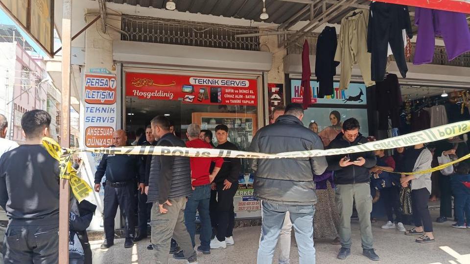 İş yeri sahibi başından vurularak öldürüldü