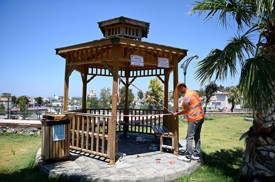 KUŞADASI BELEDİYESİ'NİN TEMİZLİK ÇALIŞANLARINDAN ÇEVREYE DUYARLILIK ÇAĞRISI