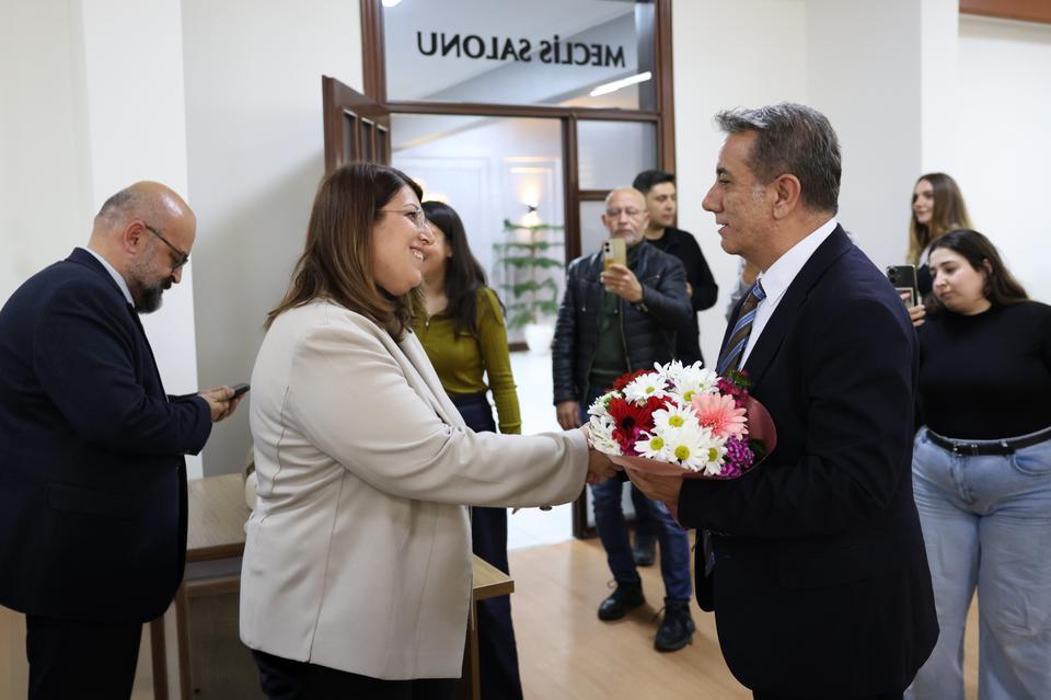 Başkan Yetişkin’den nezaket örneği