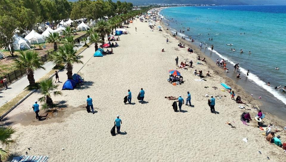 KUŞADASI'NDA KURBAN BAYRAMI TATİLİNİN İLK 5 GÜNÜNDE 1645 TON ÇÖP TOPLANDI