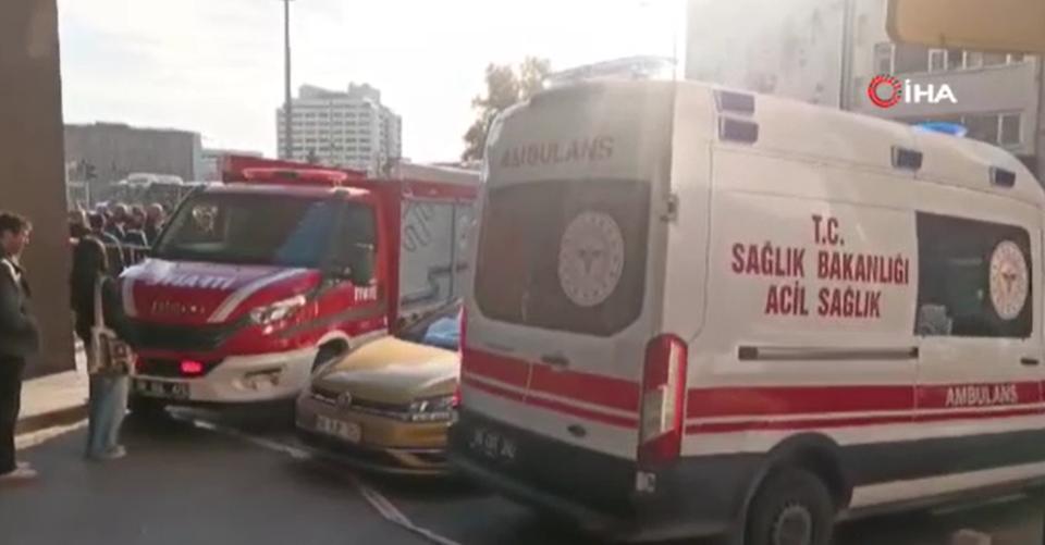 Üniversitede duman paniği: Öğrenciler tahliye edildi