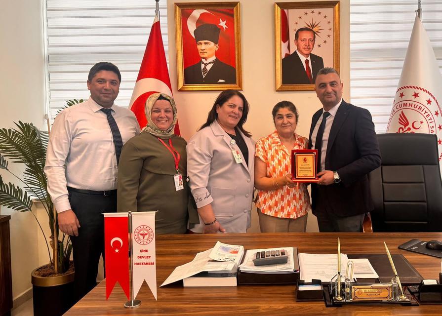 Çine’de 30 yıllık emek plaketle taçlandı