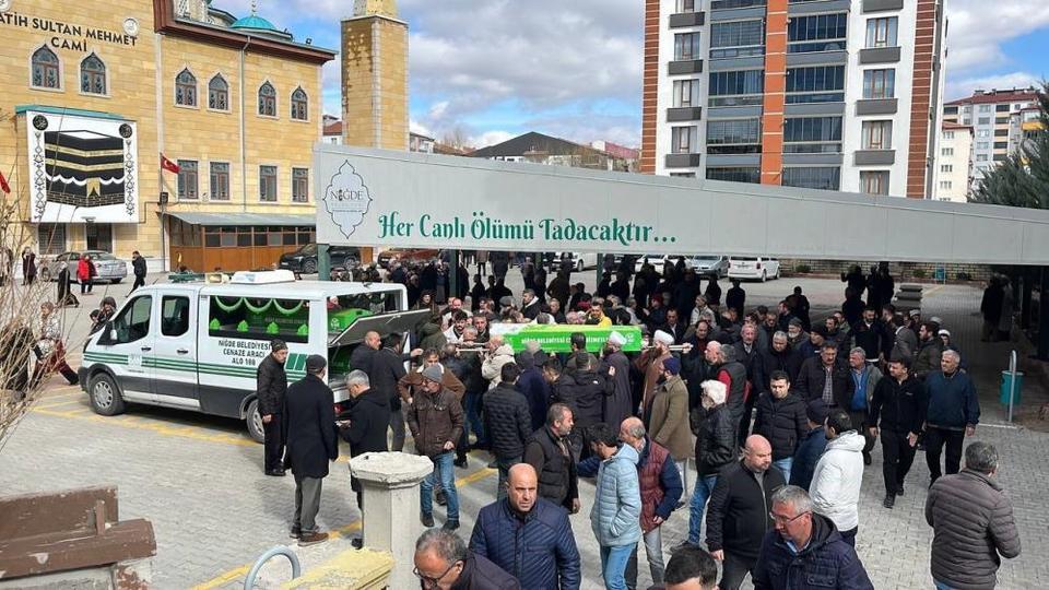 Maddi hasarlı kaza kanlı bitti: 2 kişi hayatını kaybetti