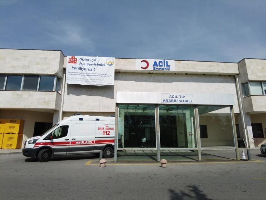 24 yaşındaki genç arabada ölü bulundu