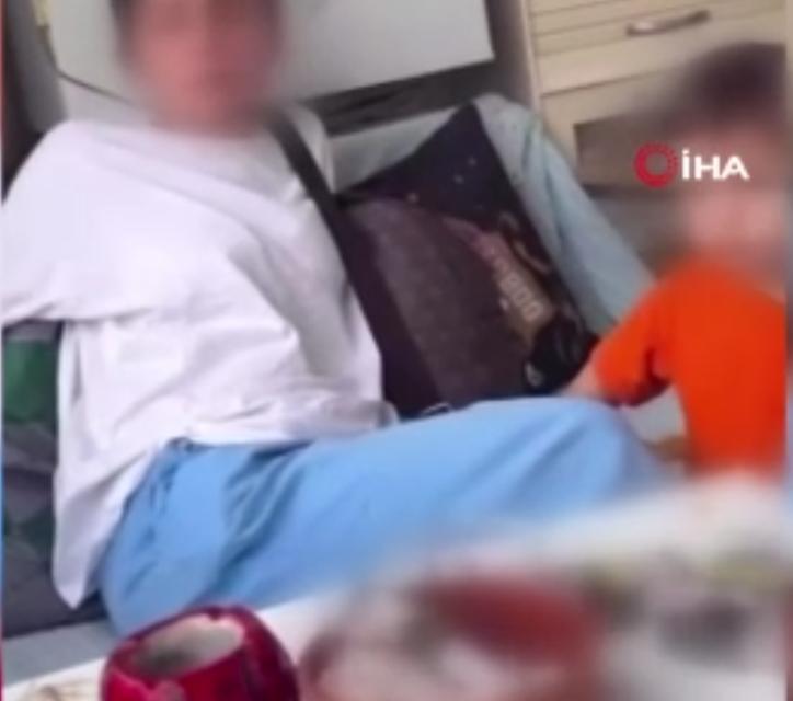 Anneden çocuğuna tepki çeken muamele: 'İstemiyorum seni defol"