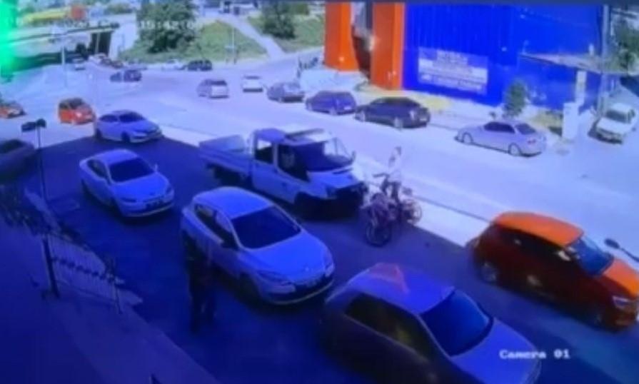 Motosiklet kazasında sürücü metrelerce havaya savruldu: 1 kişi yaralandı