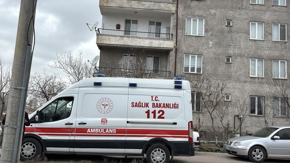 Kızı ve damadı tarafından evinde ölü bulundu