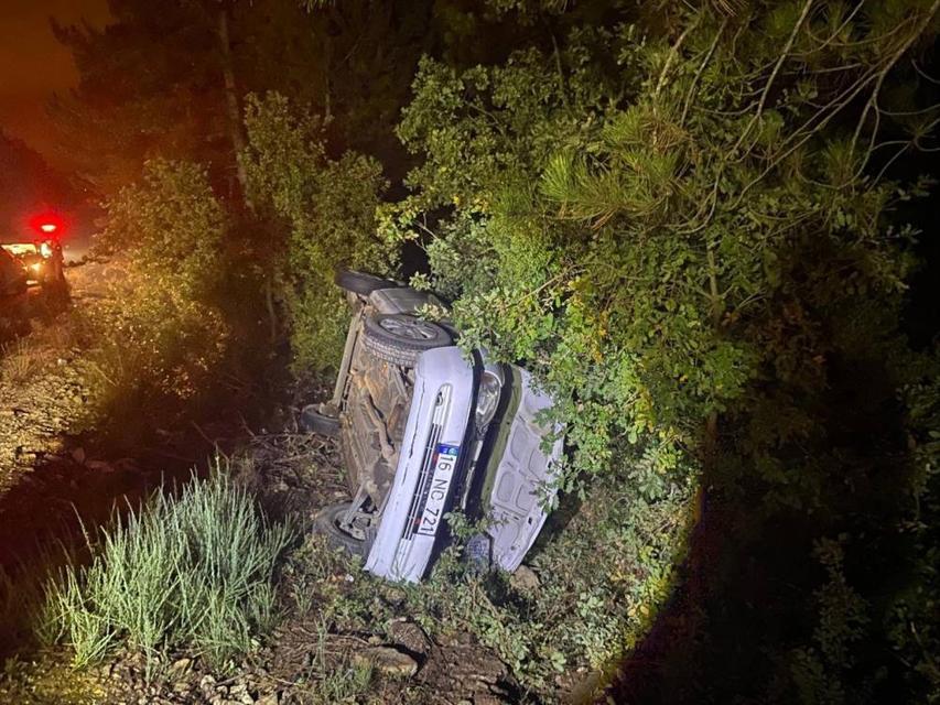 Şarampole uçan araç içinde bulunan 3 kişi yaralandı
