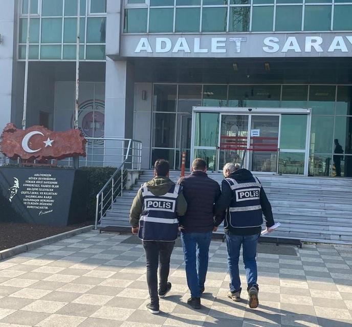 GÖNEN'DE SİLAHLA YAĞMA SUÇUNDAN ARANAN ŞAHIS YAKALANDI