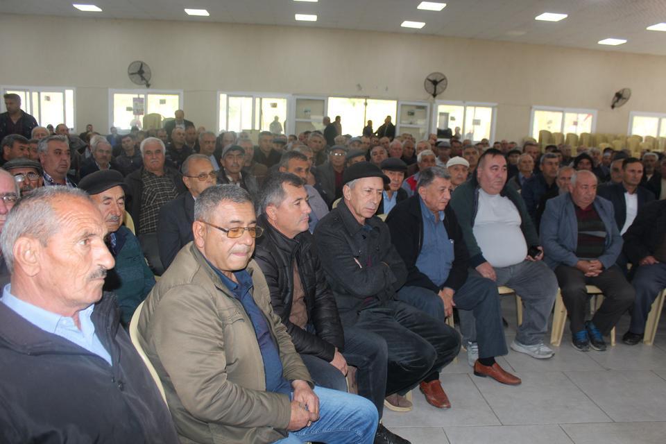 ALAŞEHİR'DE 58 YILLIK TAPU SORUNU ÇÖZÜLDÜ MANİSA'NIN ALAŞEHİR İLÇESİNDE YAKLAŞIK 5 BİN 500 VATANDAŞIN 58 YILDIR ÖZLEMLE BEKLEDİĞİ TAPULARI DAĞITILMAYA BAŞLANIYOR TAPU HARCI ÖDEMEYECEK OLAN VATANDAŞLAR 2/B ARAZİLERİNİN TAPUSUNU CÜZİ BİR BEDELLE ALACAK