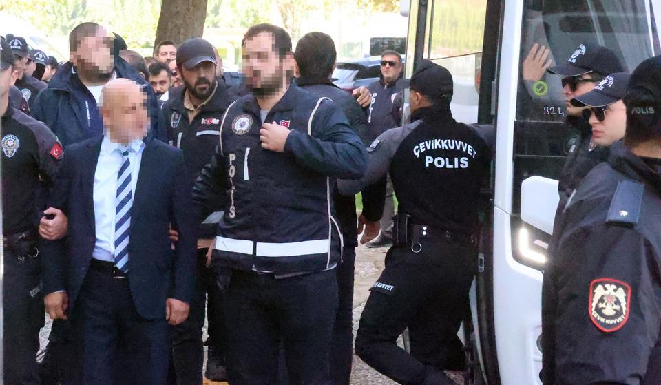 Belediye Başkanı Topuz ile birlikte 20 kişi adliyeye sevk edildi