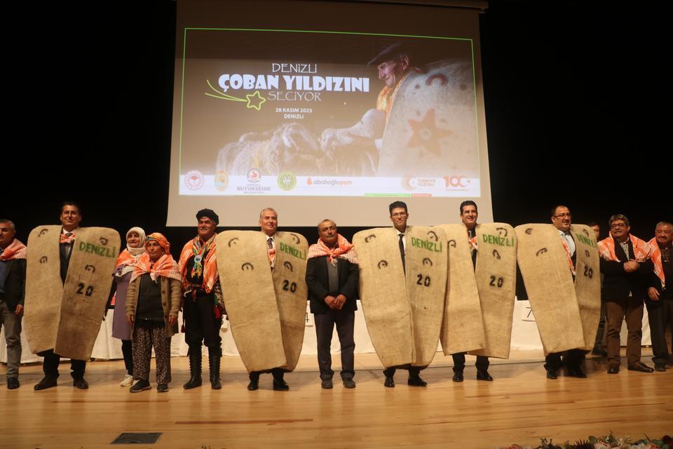 Denizli'de çobanlar bilgi yarışmasında ter döktü