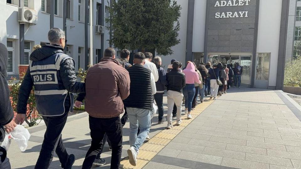Aydın dahil 12 ilde dolandırıcılık şebekesi çökertildi: 2,4 milyar TL vurgun
