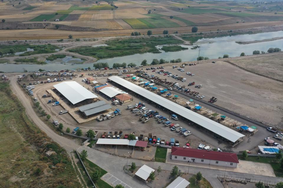 Hayvan pazarı kapatıldı