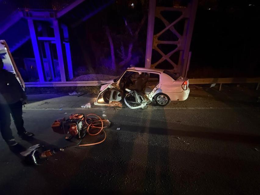 Otomobil ve hafif ticari araç çarpıştı: 7 yaralı