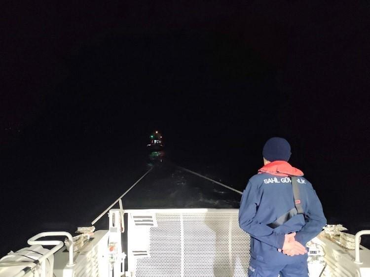 Didim'den yurt dışına kaçmaya çalışan iki kişi yakalandı