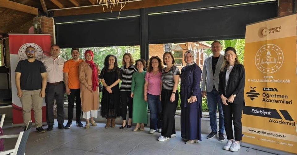 Aydın’da "Maarifin Kalemleri" söyleşisi yoğun ilgi gördü