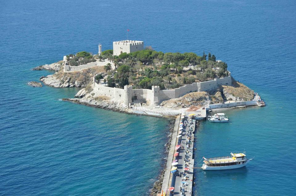 Güvercinada Kalesi ‘Kalıcı Dünya Mirası Listesi'ni bekliyor