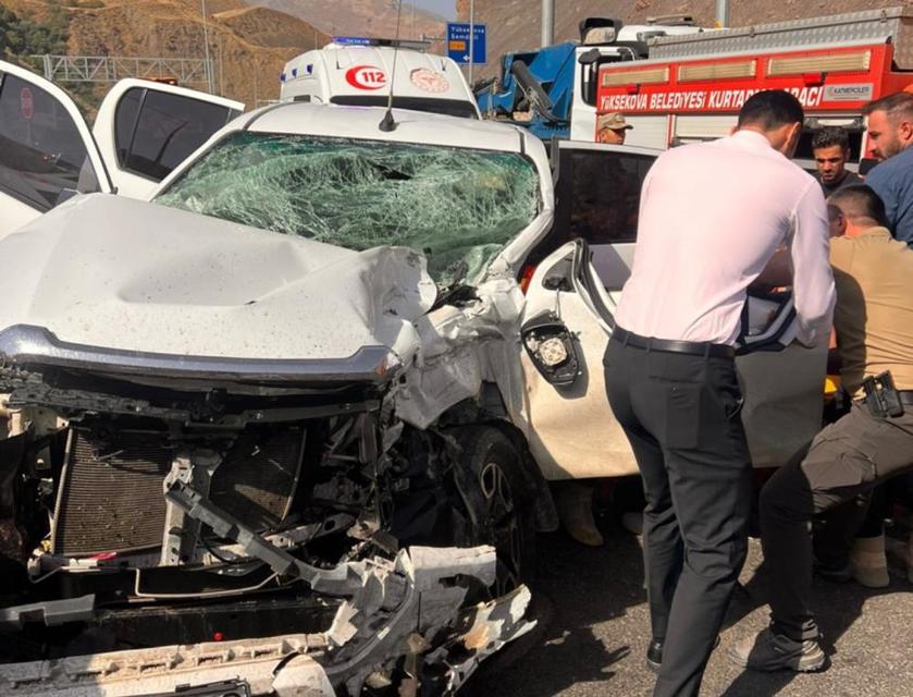 Kara yolunda trafik kazası: 3 yaralı