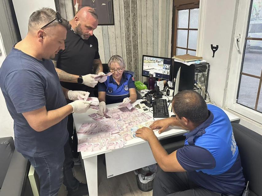 Dilencinin üzerinden 45 bin lira çıktı