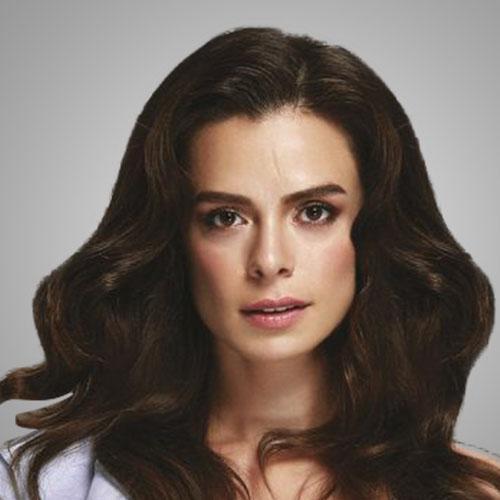 Özge Özpirinçci kimdir?