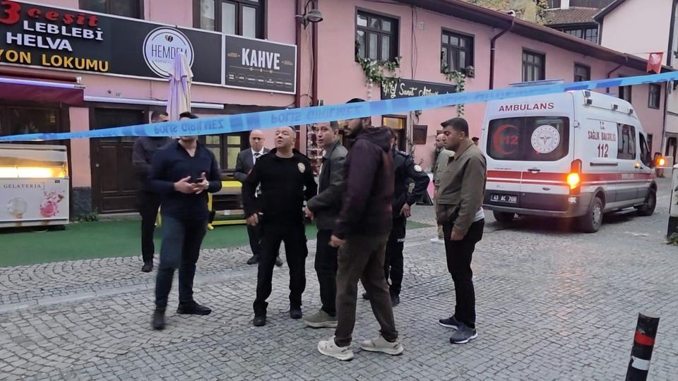 51 yaşındaki 2 çocuk annesi, iş yerinde bıçaklanarak öldürüldü