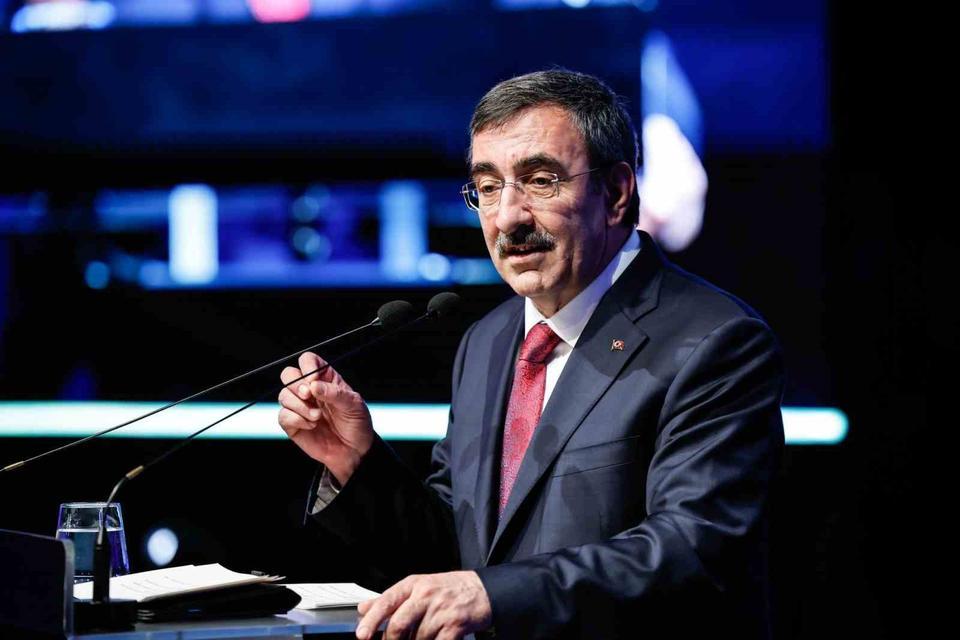 En düşük emekli maaşı artacak mı? Cevdet Yılmaz’dan kritik açıklama