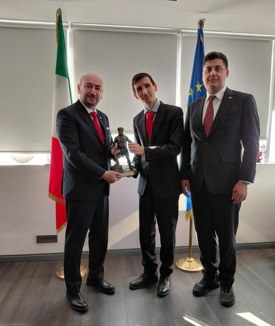 Aydınlı başkanlardan İtalya İzmir Konsolosu Bianchi’ye ziyaret