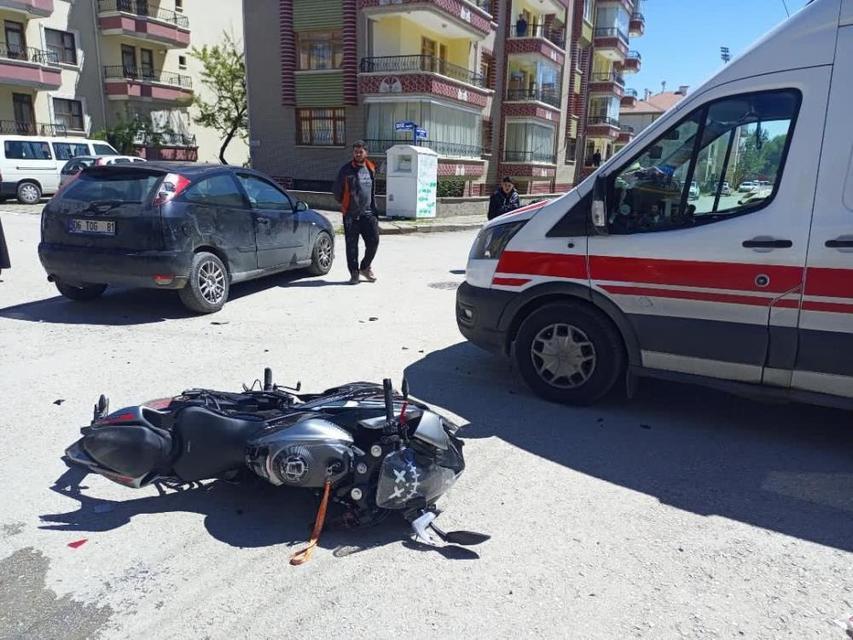 Motosikletiyle kaza geçiren futbolcu çocuk hayatını kaybetti