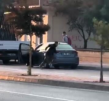 Okul müdürünü üç çocuğunun gözü önünde vurdu