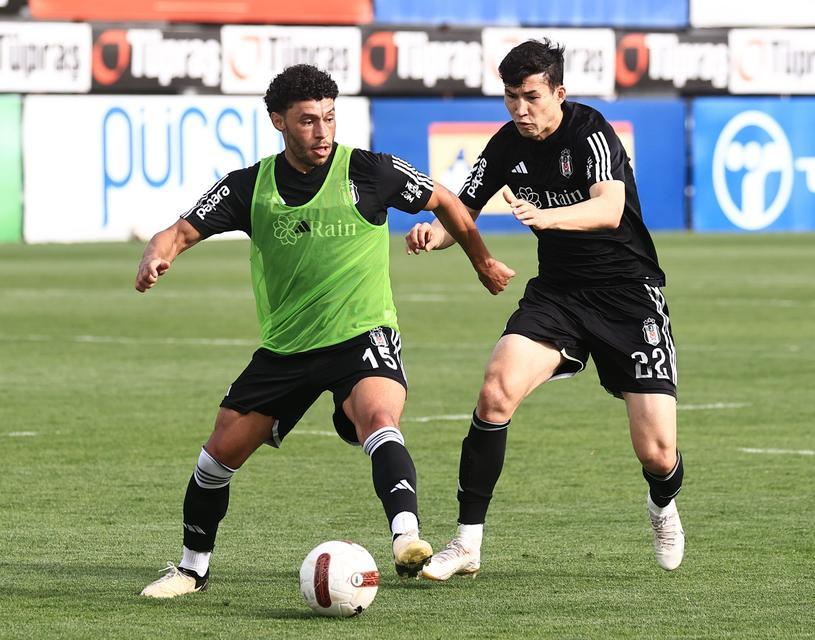 Beşiktaş, Trendyol Süper Lig’in 31. haftasında RAMS Başakşehir ile oynayacağı maçın hazırlıklarını, bugün yaptığı antrenmanla sürdürdü.