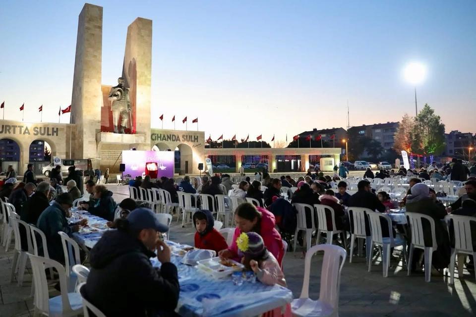 Didimliler iftar sofralarında buluştu