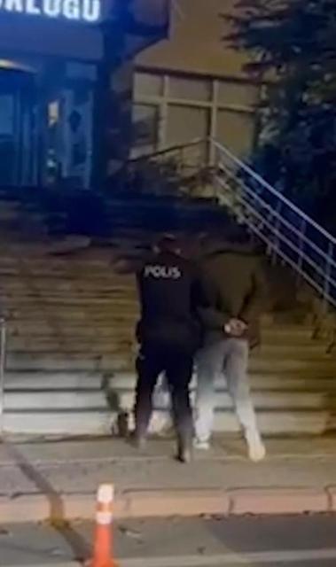 12 yıl 6 ay kesinleşmiş hapis cezası bulunan şahıs uyuşturucuyla yakalandı