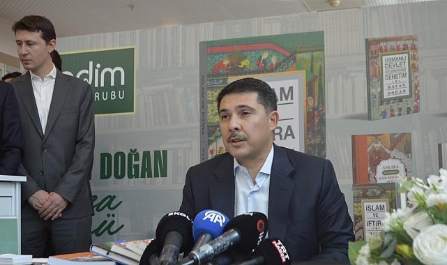 Prof. Dr. Hasan Doğan, Ankara Kitap Fuarı'nda okurlarıyla buluştu