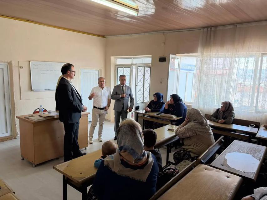 Kaymakam Ateş’ten cenaze yıkama hizmetleri kursuna ziyaret
