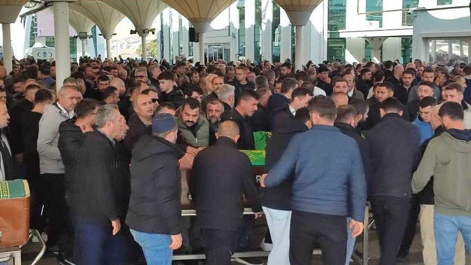 Alkolden zehirlendiği iddia edilen Hiranur son yolculuğuna uğurlandı