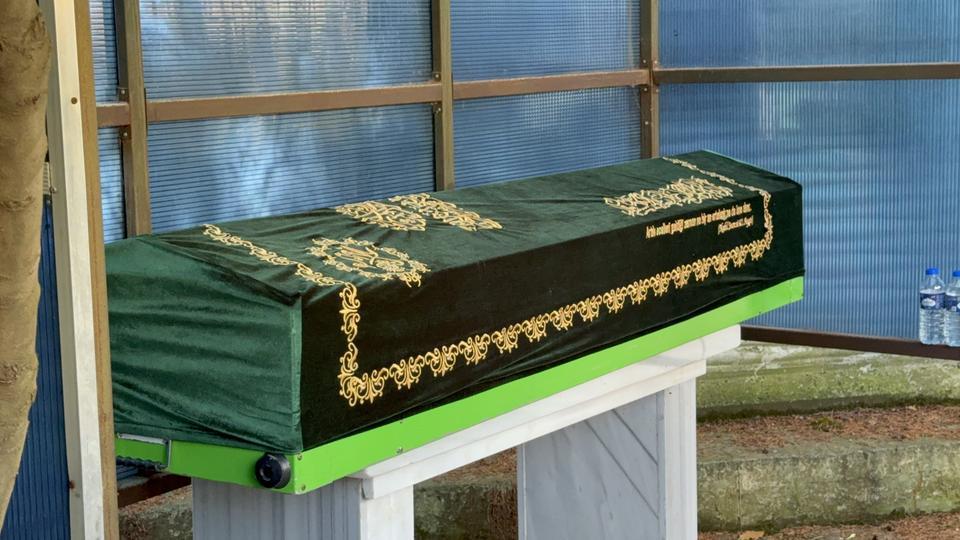 AVRUPA ŞAMPİYONU MİLLİ SPORCU 10 KATLI BİNANIN ÇATISINDAN DÜŞEREK HAYATINI KAYBETTİ