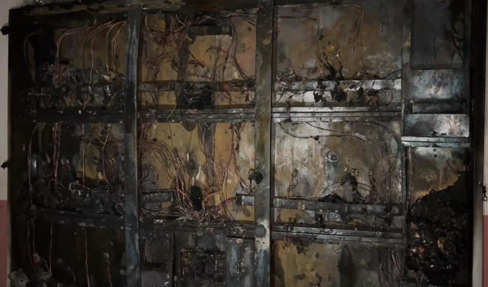 Elektrik panosunda çıkan yangın korkuttu: 5’i çocuk 9 kişi dumandan etkilendi