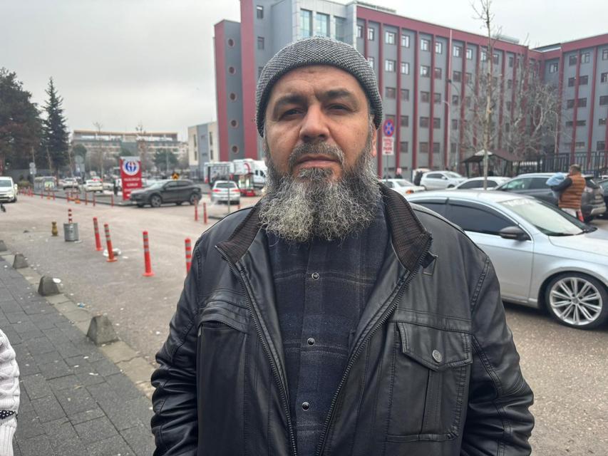 BOŞANMAK İSTEYEN KADIN EŞİ TARAFINDAN ÖLDÜRESİYE DARP EDİLDİ YÜZÜ GÖZÜ KANLAR İÇİNDE KALAN KADIN HASTANEYE KALDIRILDI, SALDIRGAN KOCA GÖZALTINA ALINDI